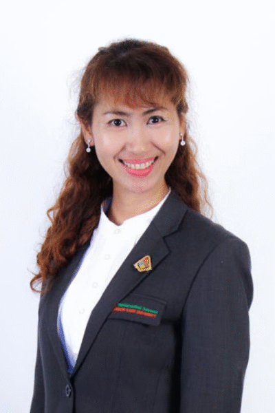 นางสาวจันทรัมพร ขจรมณี